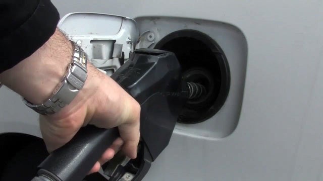Free fuel and food at Tampa gas station
