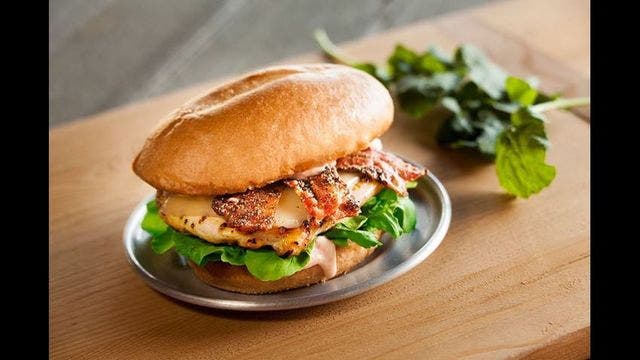 Red Robin gives free chicken burger to anyone with Santa-like name
