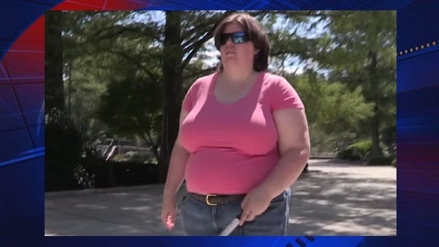 Woman had psychologist pour draining cleaner into eyes so she could be blind