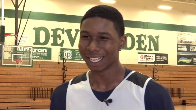 St. Petersburg's Smith leading the way for Green Devils