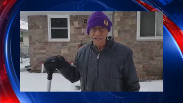 VIDEO: 101-year-old Richard Mann shovels neighbor's snow
