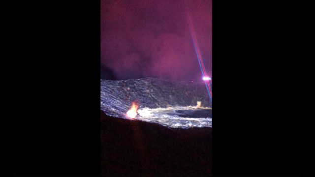 Mesmerizing sulfur fire in Wyoming goes viral