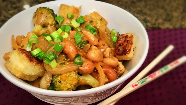 Good Day Gourmet: Creamy coconut & cashew tofu