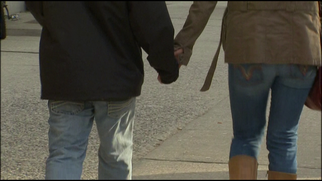 Study: 1 out of 5 men think kissing someone else is not cheating