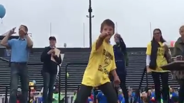 10-year-old with Down syndrome shows off his best moves at CHOP Buddy Walk