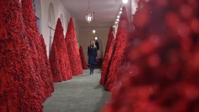 Melania Trump unveils White House Christmas decorations