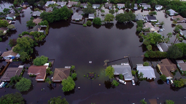 Dozens still displaced by Manatee County flooding | FOX 13 Tampa Bay