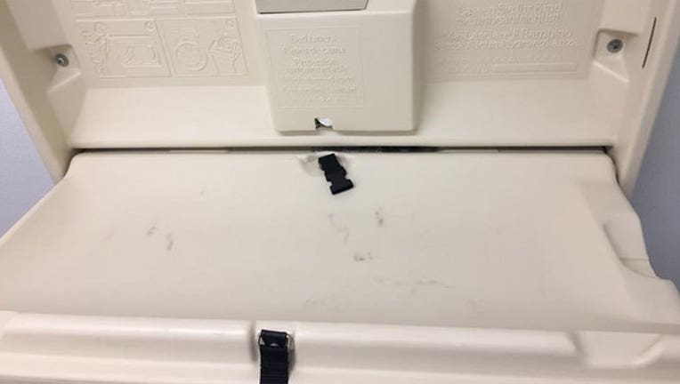 84f915db-9-27-18-changing-table-UGC-wnyw_1538052814729-402970.jpg