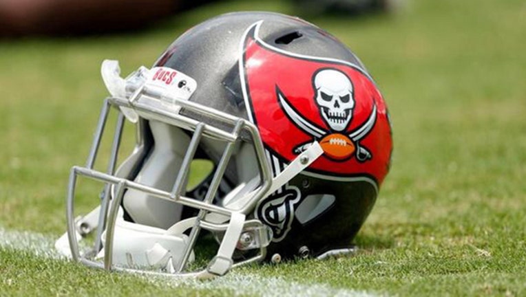 Bucs Buccaneers helmet