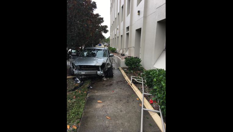 0ffa1387-Car vs Hospital_1512906814785.png