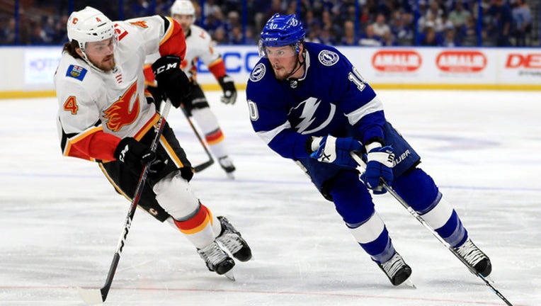 c9b3e600-GETTY_lightning vs flames_021319_1550054980800.jpg.jpg