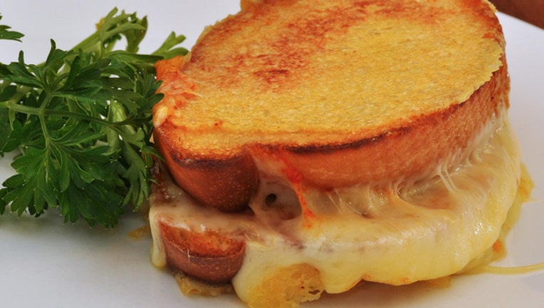 5f409616-Grilled cheese_1460453947694.jpg