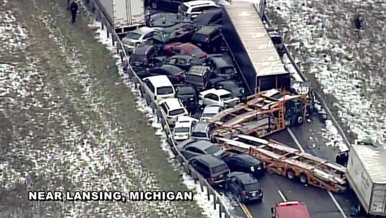 29522c2c-Pileups_along_Michigan__Ohio_interstates_0_20161208235033