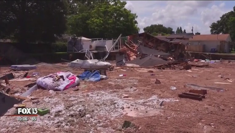 eaf1a19f-Sinkhole_0_20170717023052
