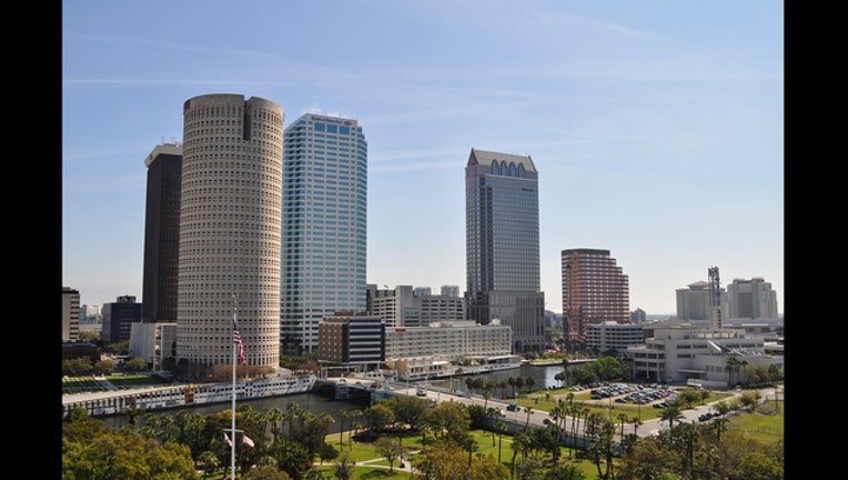 2de78616-TAMPA Skyline