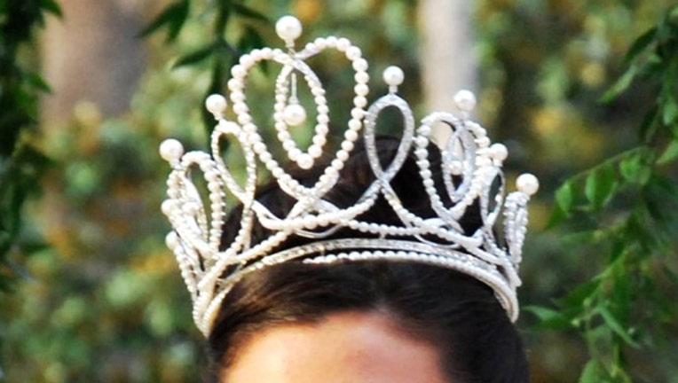 e88a0e17-Tiara_1462278004050.jpg