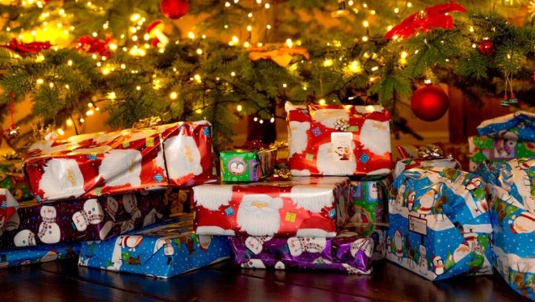 177646e5-christmas-tree-1507274311uoN_1545224432201-408200.jpg