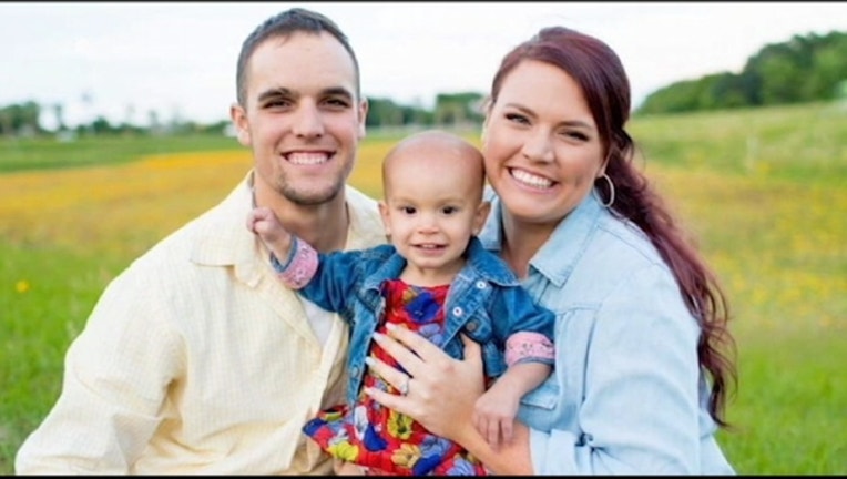 94c65033-cop saves baby pkg.mp4_1468459935465-402429.jpg