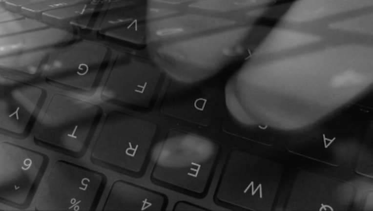 46c665e6-fingers-computer-keyboard_1442007679539-402429.jpg