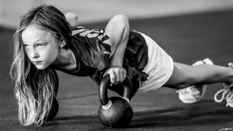 0206f45a-girl navy_1459295862203-404959.JPG