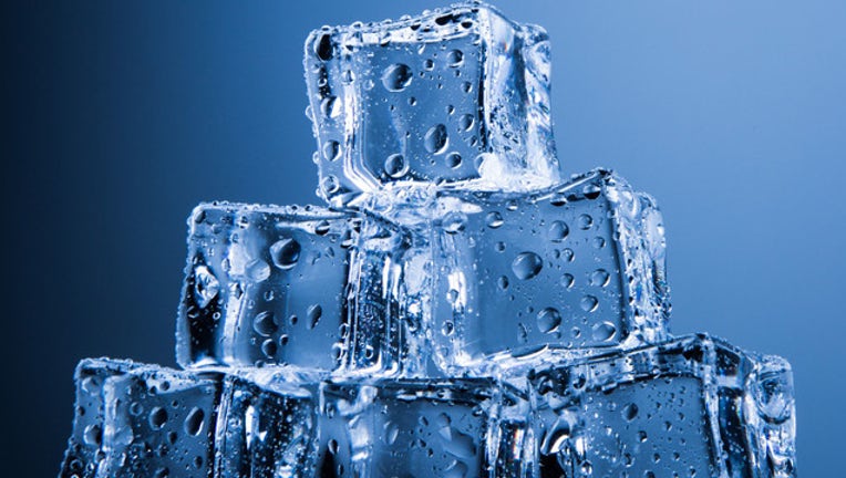 ecb2cbce-ice cubes2_1485898892076.jpg