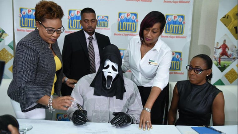 337cc511-lottery-winner_1549989420332-402970.jpg