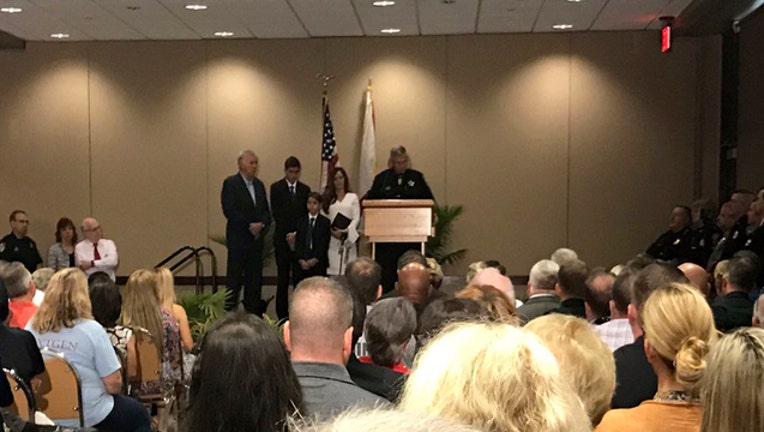 72e91960-manateesheriffceremony_web_1483454552032.jpg
