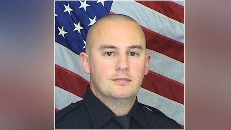 10e0c450-officer_1514761189573.jpg
