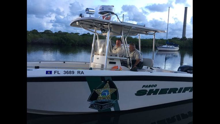 731eb018-pasco deputies_1467369060091.jpg