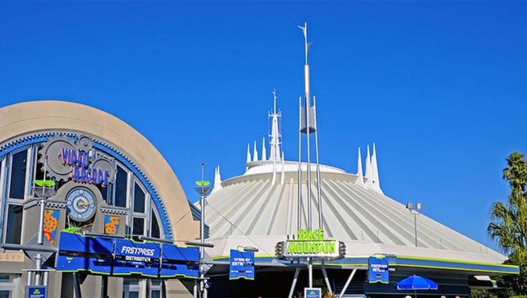 space-mountain-magic-kingdom-402429.jpg