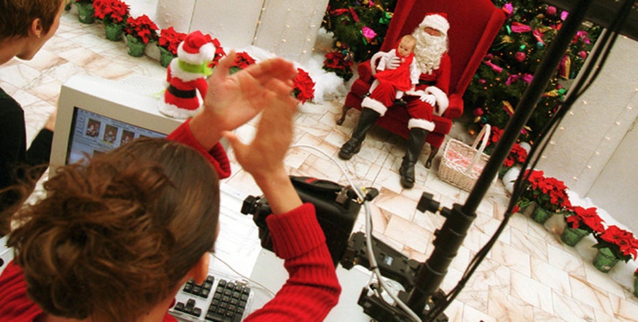 Tyrone Mall Christmas Day 2022 Santa Claus Arrives At Tampa Bay Area Malls