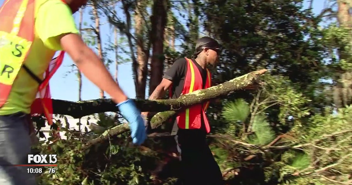 Polk County inmates help residents with tornado cleanup | FOX 13 Tampa Bay