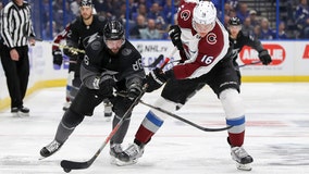 Jost, Francouz help Avalanche beat Lightning 6-2
