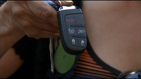 Police warn: Manually lock car doors to prevent key fob interference
