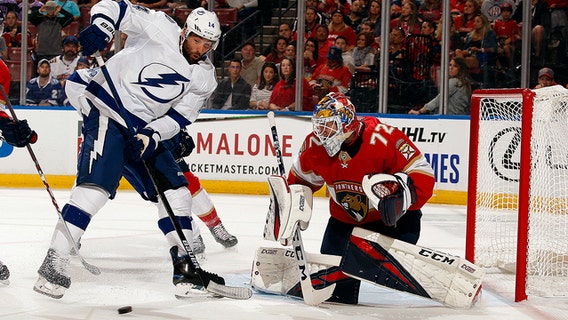 Hoffman hat trick leads Panthers to 4-3 win over Lightning