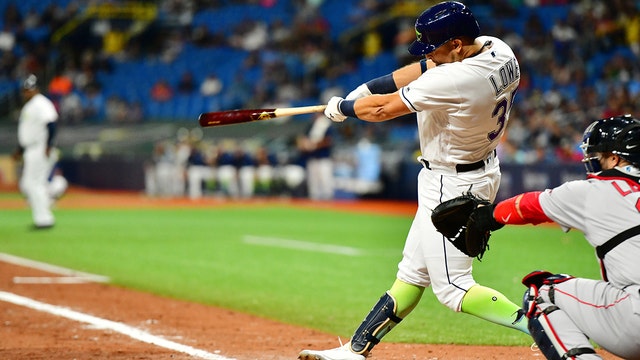 Lowe's homers in 11th, lifts Rays into 2nd wild card