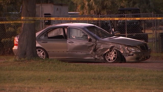 Carjacking suspect leads police on chase, injures 2 in crash in New Port Richey