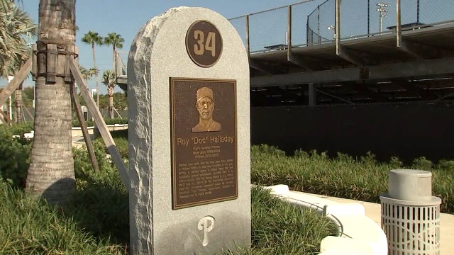 Roy Halladay monument unveiled in Clearwater