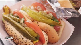 Chicago-style hot dogs in Holiday give Illinois native a taste of home