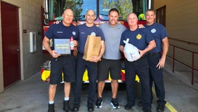 Former Tampa Bay Buccaneer is delivering Thanksgiving meals to first responders in Pinellas, Hillsborough