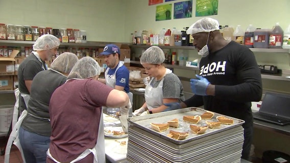 Metropolitan Ministries serving thousands of pounds of food to families on Thanksgiving