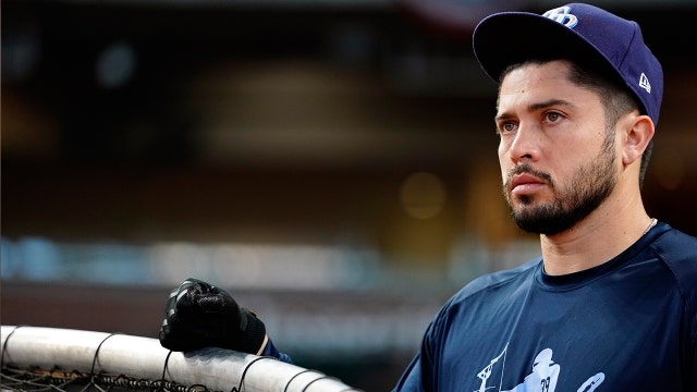 Tampa Bay Rays lose Travis d’Arnaud as he signs with the Atlanta Braves
