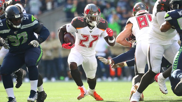 Seahawks outlast Bucs 40-34 in OT