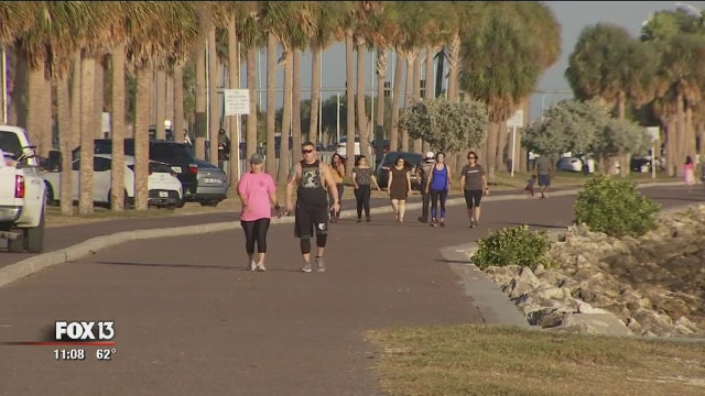 Many families spend post-Thanksgiving dinner outside