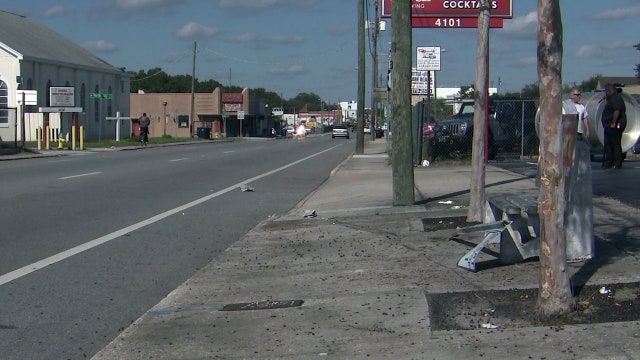 Crash sends van into Tampa bus stop; 4 teenage students hurt