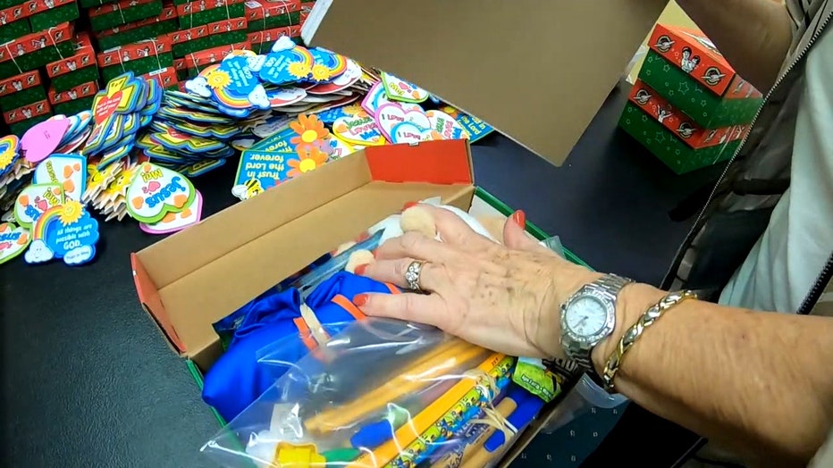 dade city church packs gifts for kids