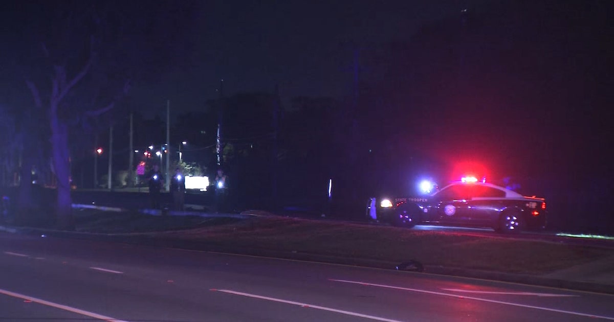 17-year-old dies in University Parkway crash | FOX 13 Tampa Bay