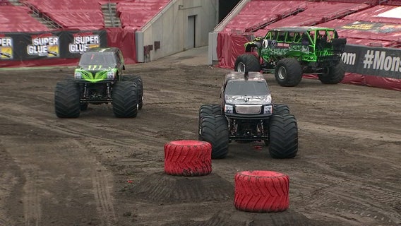 Monster Jam roars back into Tampa