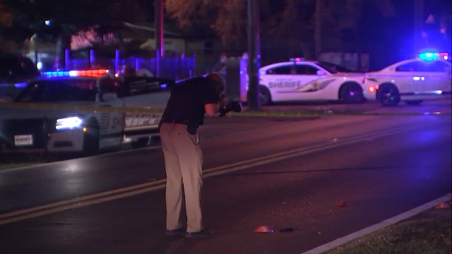 Deputies: Female driver of dark blue SUV takes off after hitting child on 15th Street N in Tampa