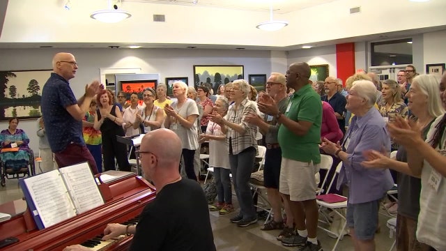 Community chorus lifts voices through music in St. Petersburg